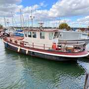 Beautifully Converted Dutch Cruising Barge - Cornelis